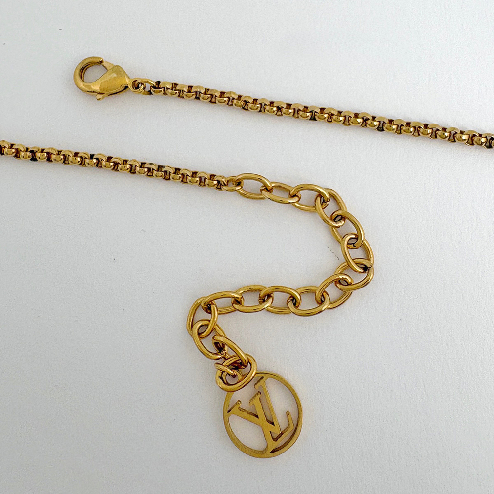 LOUIS VUITTON Gold Necklace - Picture 3 of 5